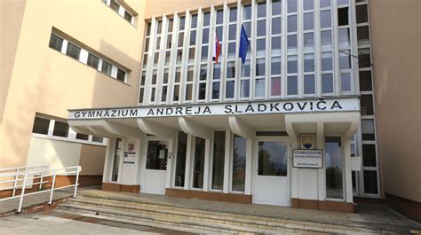 Budova polikliniky v Banskej Bystrici