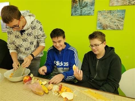 skupina tínedžerov