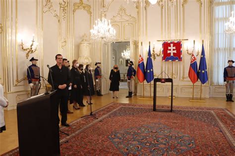Fotografia: Stretnutie prezidentky Zuzany Čaputovej s osamelými matkami a deťmi v prezidentskom paláci