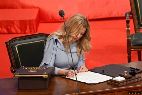 Prezidentka Čaputová skladá sľub v Redute