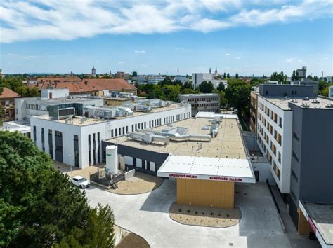 Zrenovovaná pôrodnica v Nemocnici AGEL Komárno