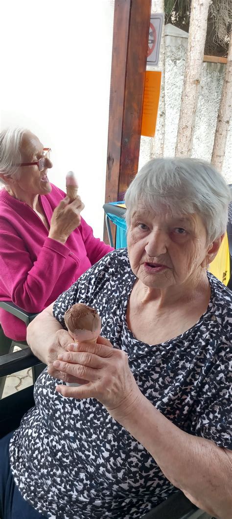 Zariadenie na monitorovanie a signalizáciu pre seniorov