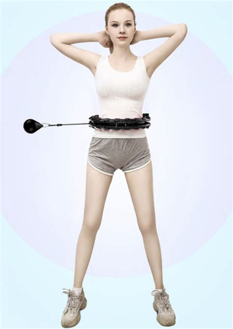 Žena cvičiaca s hula hoop obručou