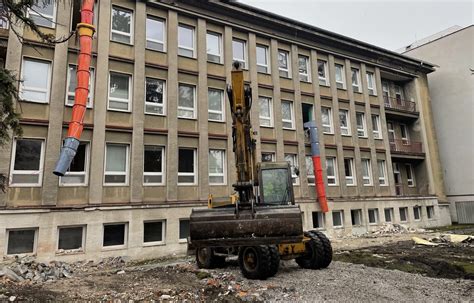 Budova kliniky úrazovej chirurgie a ortopédie