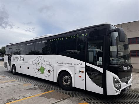 Autobus zabezpečujúci firemnú dopravu
