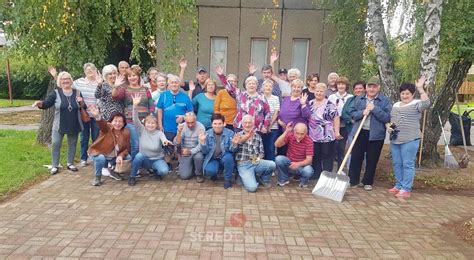 Seniori zapojení do spoločenskej aktivity v dennom centre