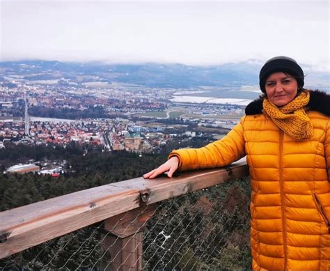 Osoba pomáhajúca inej osobe v núdzi