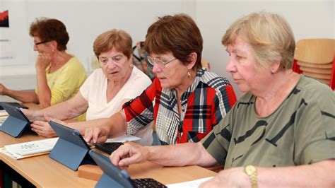 Seniori v spoločnosti - integrácia a diskriminácia