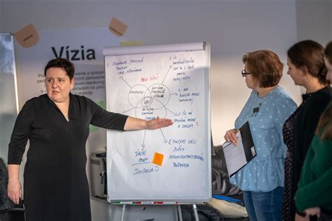 Mentorské centrá a podpora učiteľov pri reforme