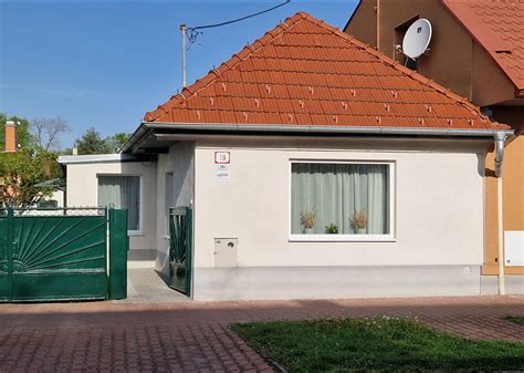 Rodinný dom po komplexnej obnove s novými oknami a zateplením