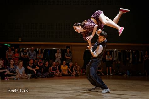 Párový tanec Lindy Hop