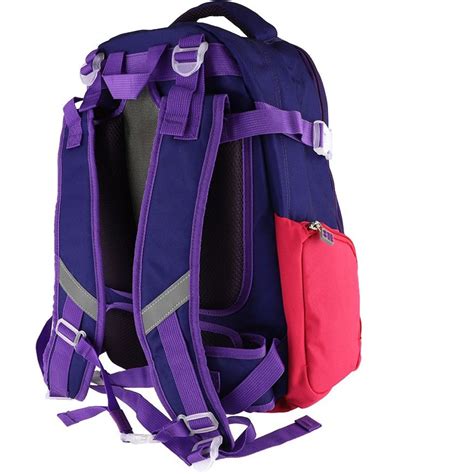 Ergonomický batoh s označením bedrového pásu
