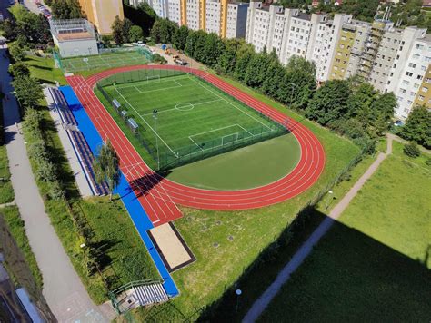 Vizuál športového areálu s rôznymi druhmi ihrísk