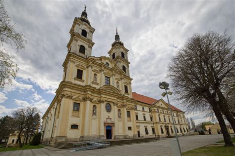 Bazilika Sedembolestnej Panny Márie v Šaštíne-Strážach