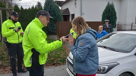 Policajná kontrola dokladov