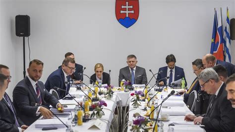 Slovenská vláda a dôchodcovia