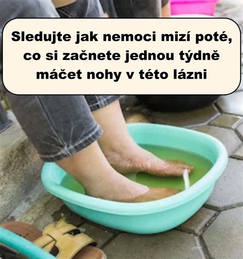 Nohy namočené v kúpeli na nohy