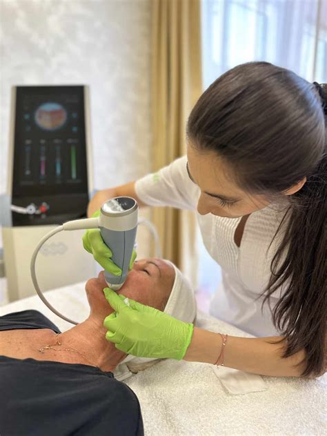 Porovnanie ablačných a neablačných laserových ošetrení