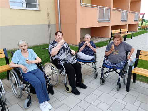 Zariadenie pre seniorov Skalica exteriér