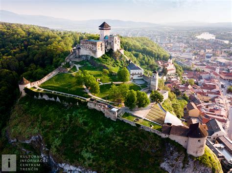 Trenčiansky hrad a jeho okolie