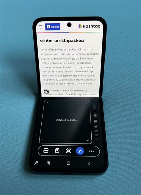 Štruktúra kučeravého vlasu a jeho rozdiely oproti rovnému vlasu