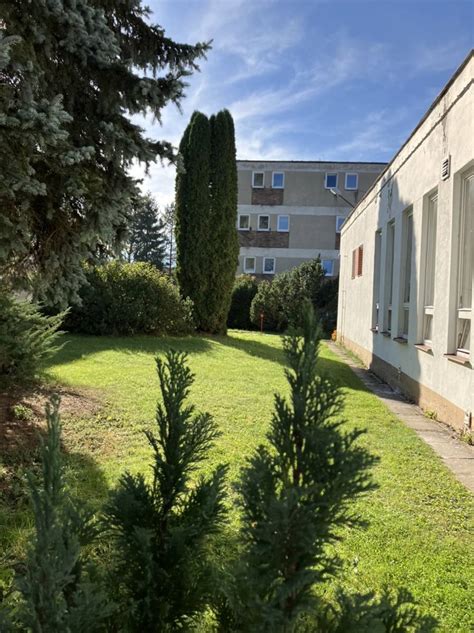 Interiér a exteriér liečebne pre dlhodobo chorých v Lučenci