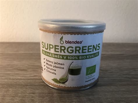 Balenie Blendea SUPERGREENS s miskou zeleného prášku