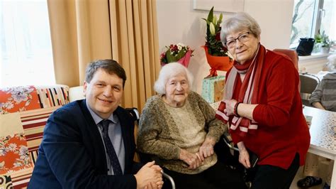 Medzigeneračné stretnutie, deti so seniormi