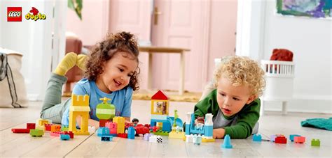 Deti hrajúce sa s LEGO Education kockami