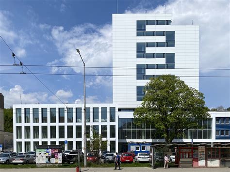 Budova Kliniky Rudlová v Banskej Bystrici