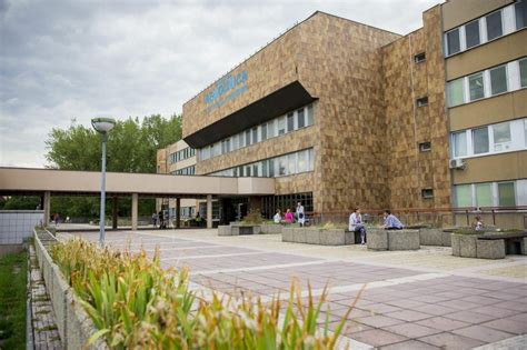 Budova UNB Sv. Cyrila a Metoda na Antolskej