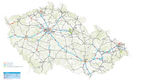 Mapa štadióna s vyznačenými bezbariérovými vstupmi a sektormi pre vozíčkarov