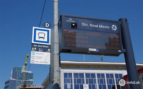 informačná tabuľa na stanici