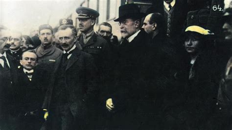 Dobová fotografia z vojenského cvičenia