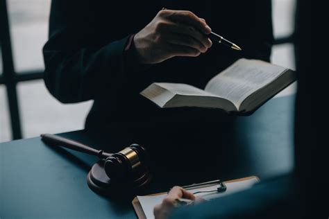 Infografika zobrazujúca dôležité náležitosti zmluvnej pokuty