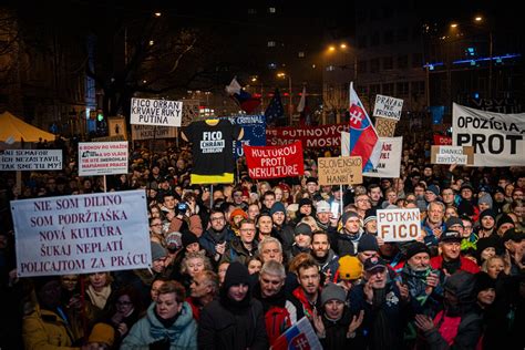 Protesty proti Charlie Hebdo