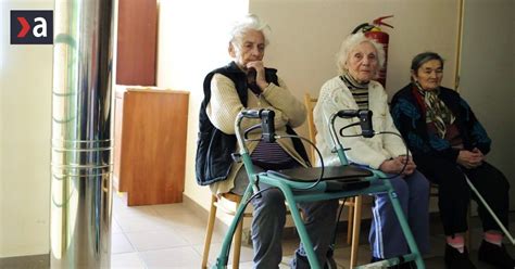 Starnúca populácia na Slovensku