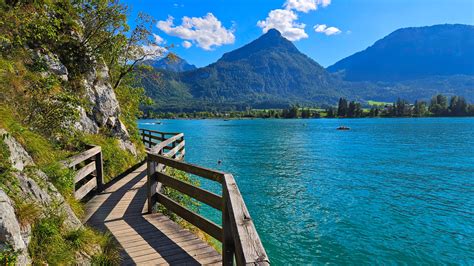 Krásy alpských jazier ako Mondsee a Attersee