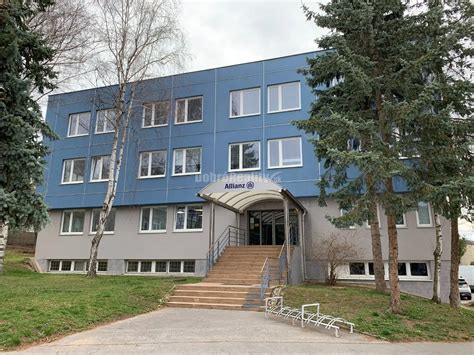 Budova ÚPSVaR Prievidza