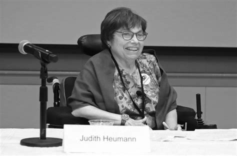 Judith Heumann v mladosti na invalidnom vozíku