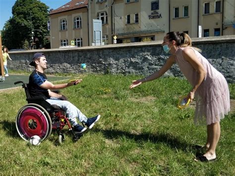 Rôznorodé aktivity v zariadeniach pre postihnutých