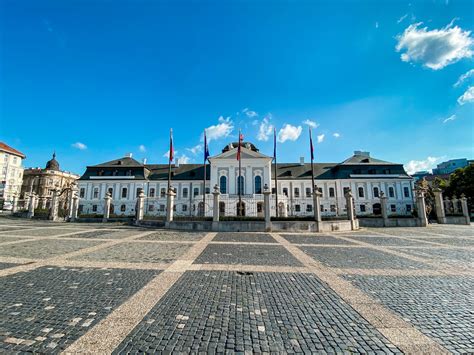 budova prezidentského paláca v Bratislave
