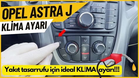 Fotografia upraveného automobilu Opel Astra pre ručné ovládanie
