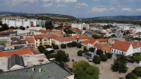 Fotografia budovy UPSVaR Partizánske