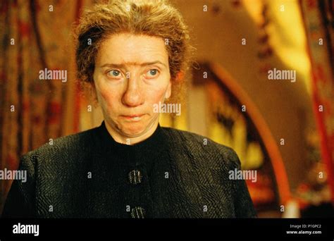 Herečka Emma Thompson v kostýme Nanny McPhee