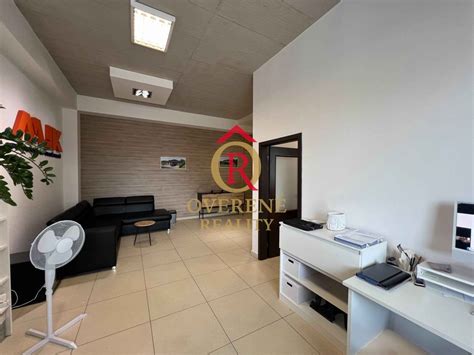Moderný kancelársky komplex Cassovar