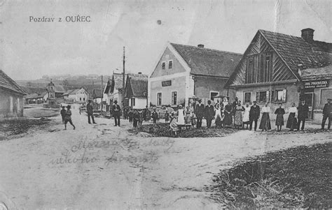 Historické fotografie Komárna zobrazujúce charitatívne činnosti