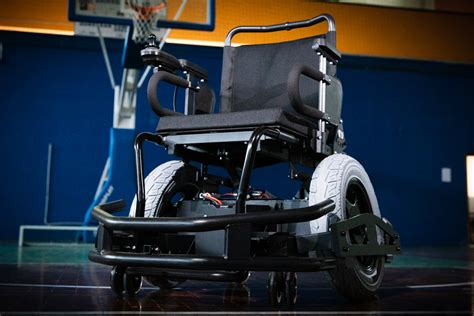 Rôzne typy mechanických invalidných vozíkov