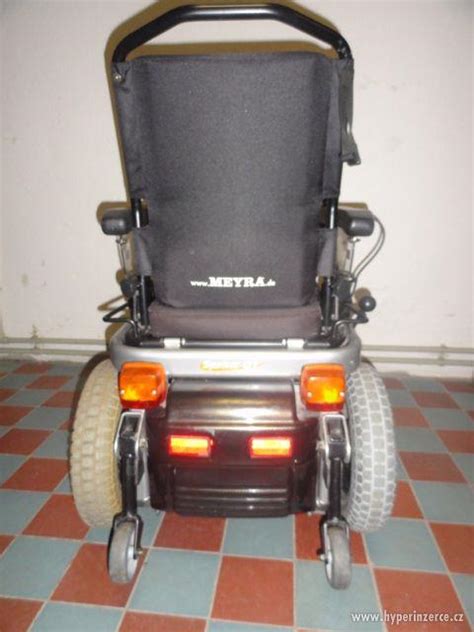 Elektrický invalidný vozík Meyra GT Sprint v teréne