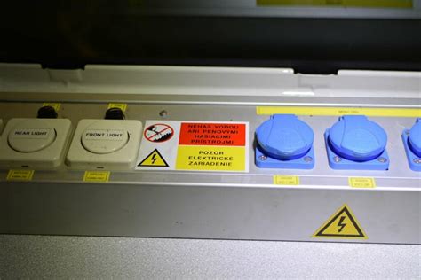 Detail elektrického ovládacieho panela vozíka